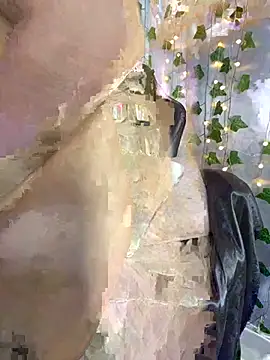 Snapshot of CLTFUDIDAKKKK chatting on February 2026 12:39:02 AM CLTFUDIDAKKKK online show from February 2026 12:39:02 AM