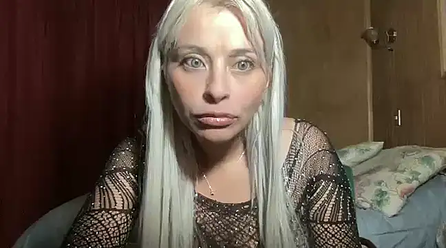 Snapshot of WhiteSnow09 chatting on March 2025 12:54:02 AM WhiteSnow09 online show from March 2025 12:54:02 AM