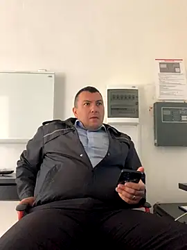 Mike8523 online show from September 2025 06:02:02 AM