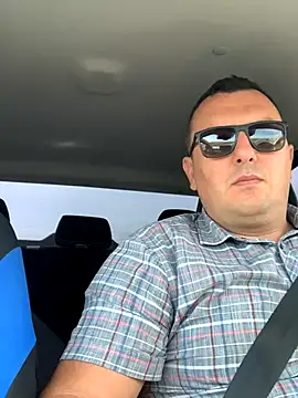 Mike8523 online show from September 2025 09:12:02 AM