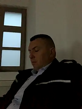 Mike8523 online show from October 2025 04:31:02 AM