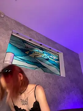 MeryWeaver online show from September 2025 06:39:02 AM