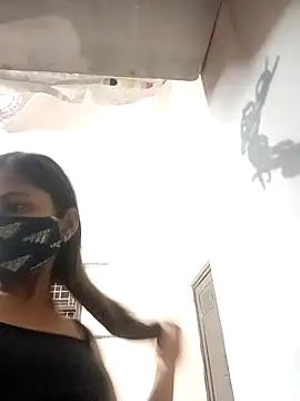 Snapshot of heena-3678 chatting on October 2025 01:51:01 PM heena-3678 online show from October 2025 01:51:01 PM