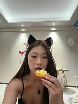 Snapshot of Xiaoxia-Baby chatting on May 2026 12:19:02 AM Xiaoxia-Baby online show from May 2026 12:19:02 AM