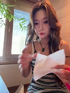 Snapshot of Xiaoxia-Baby chatting on June 2026 05:49:02 AM Xiaoxia-Baby online show from June 2026 05:49:02 AM