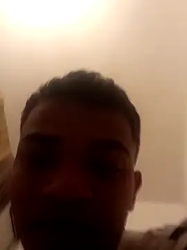 Snapshot of yerson20hot chatting on February 2025 06:36:02 AM yerson20hot online show from February 2025 06:36:02 AM