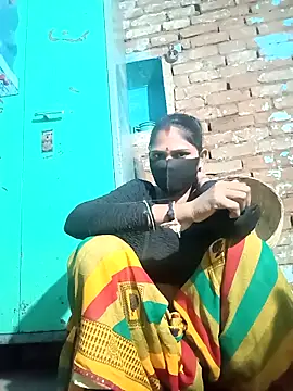 Snapshot of Chhavi_Chadha chatting on November 2025 02:28:01 PM Chhavi Chadha online show from November 2025 02:28:01 PM