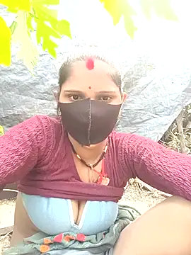 Snapshot of Chhavi_Chadha chatting on December 2025 09:40:01 AM Chhavi Chadha online show from December 2025 09:40:01 AM