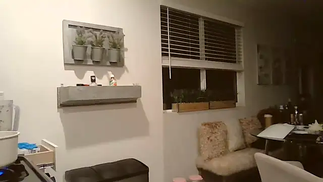 Snapshot of princesskimamii chatting on November 2025 09:33:01 AM princesskimamii online show from November 2025 09:33:01 AM