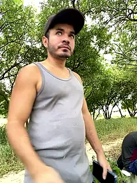 Snapshot of twinks_28 chatting on November 2025 07:02:02 PM twinks 28 online show from November 2025 07:02:02 PM