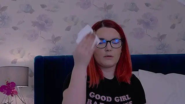 Snapshot of KailyKay chatting on December 2025 07:10:02 PM KailyKay online show from December 2025 07:10:02 PM