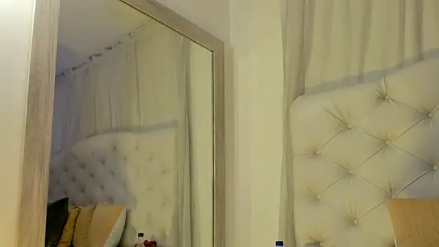 kamii arias online show from November 2025 02:29:02 PM