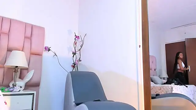 kamii arias online show from March 2026 12:49:02 PM