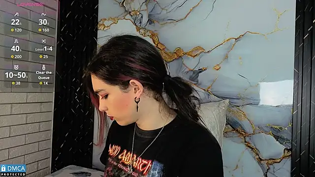 Snapshot of MaeveKuro chatting on November 2025 03:07:01 AM MaeveKuro online show from November 2025 03:07:01 AM