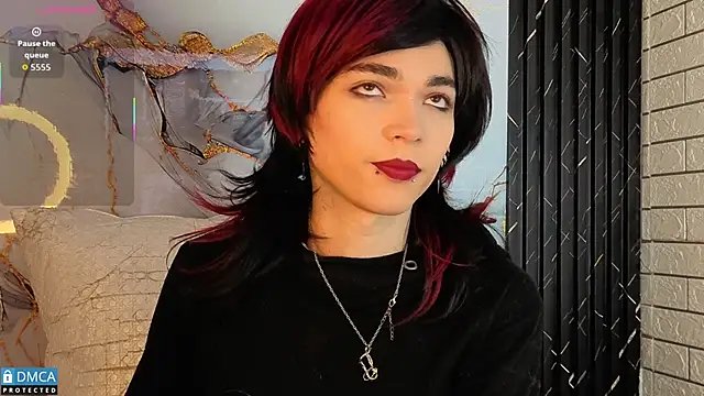 Snapshot of MaeveKuro chatting on November 2025 03:06:02 AM MaeveKuro online show from November 2025 03:06:02 AM