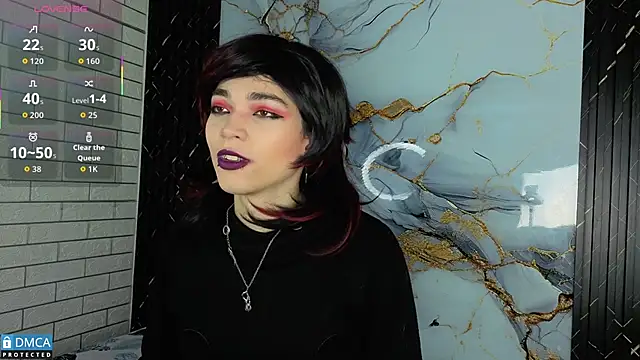 Snapshot of MaeveKuro chatting on November 2025 03:05:01 AM MaeveKuro online show from November 2025 03:05:01 AM