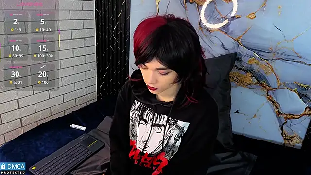 Snapshot of MaeveKuro chatting on November 2025 03:07:01 AM MaeveKuro online show from November 2025 03:07:01 AM