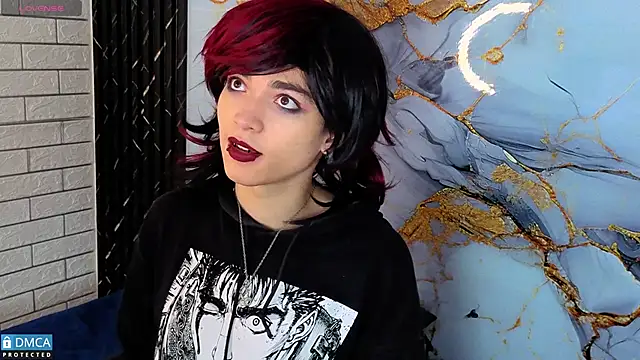 Snapshot of MaeveKuro chatting on November 2025 03:38:01 AM MaeveKuro online show from November 2025 03:38:01 AM