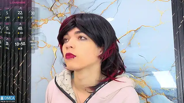 Snapshot of MaeveKuro chatting on November 2025 03:18:02 AM MaeveKuro online show from November 2025 03:18:02 AM