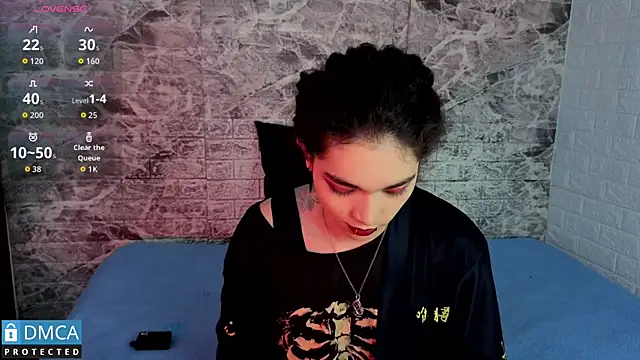 Snapshot of MaeveKuro chatting on December 2025 03:22:02 AM MaeveKuro online show from December 2025 03:22:02 AM