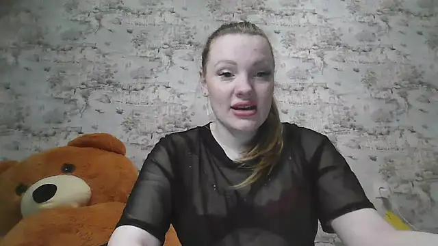 Eveline May online show from March 2025 05:41:02 PM