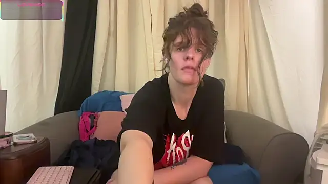 Snapshot of mothh1 chatting on July 2026 10:41:01 AM mothh1 online show from July 2026 10:41:01 AM