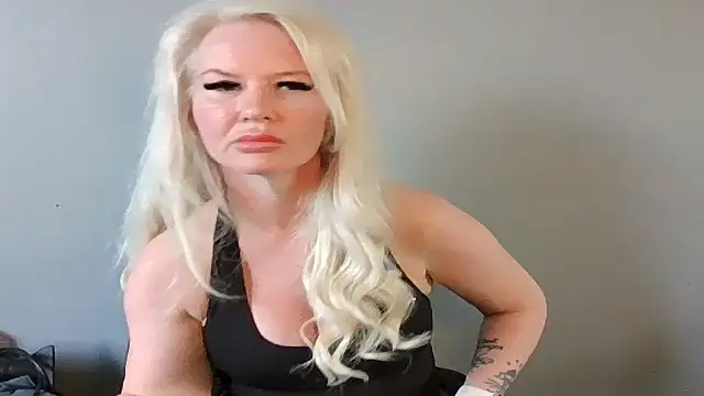 Blonde-Grace online show from May 2026 02:58:02 PM