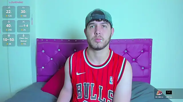 Snapshot of matthewlatin chatting on March 2026 12:49:01 AM matthewlatin online show from March 2026 12:49:01 AM