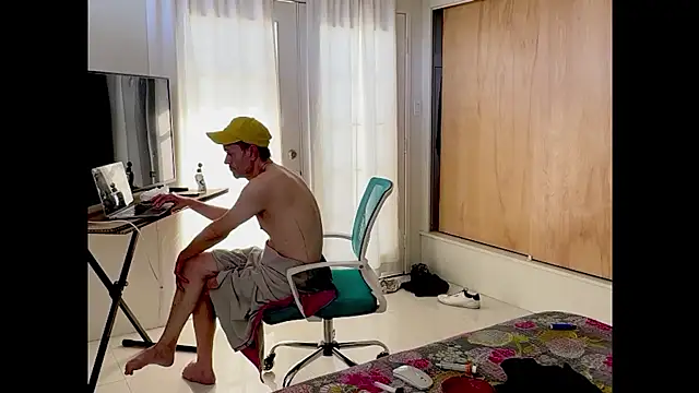 Snapshot of webtonight chatting on February 2025 10:18:02 PM webtonight online show from February 2025 10:18:02 PM