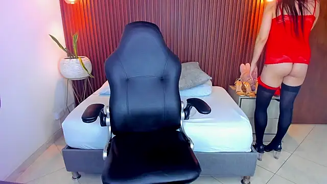 zakia23  online show from March 2025 10:26:02 PM