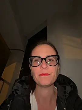 Snapshot of NataKitten chatting on December 2025 04:03:02 PM NataKitten online show from December 2025 04:03:02 PM