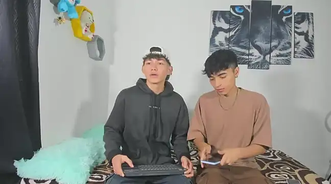 Snapshot of Maxxi_hot23 chatting on March 2025 02:18:01 PM Maxxi hot23 online show from March 2025 02:18:01 PM