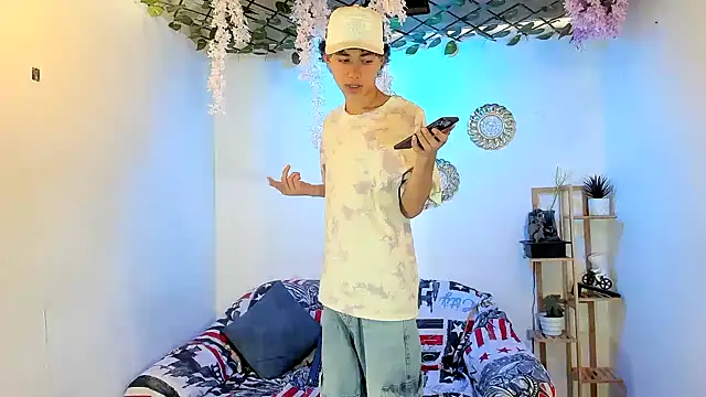 Maxxi hot23 online show from November 2025 07:48:02 PM