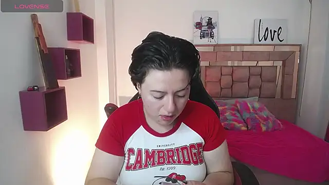 safyka online show from November 2025 01:50:02 AM