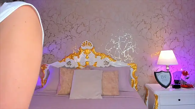 ScarlettWallace online show from October 2025 09:16:02 PM