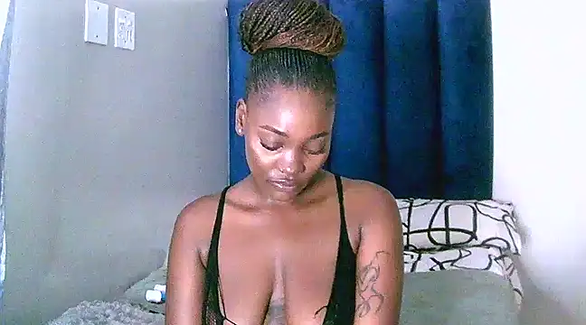 Snapshot of PrincessTamara chatting on February 2025 12:42:01 PM PrincessTamara online show from February 2025 12:42:01 PM