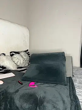 Snapshot of PrincessTamara chatting on December 2025 09:34:02 PM PrincessTamara online show from December 2025 09:34:02 PM