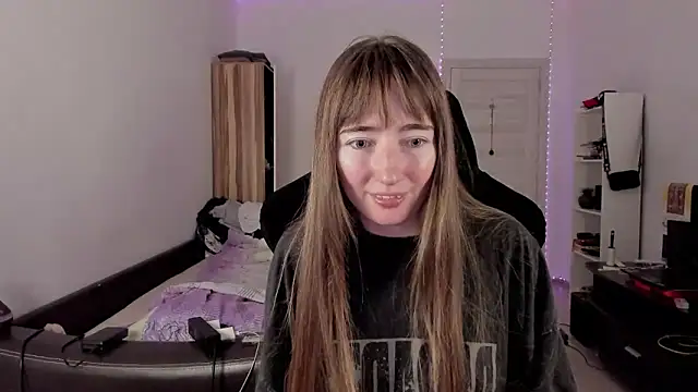 Snapshot of bekkawell chatting on September 2025 06:19:02 PM bekkawell online show from September 2025 06:19:02 PM