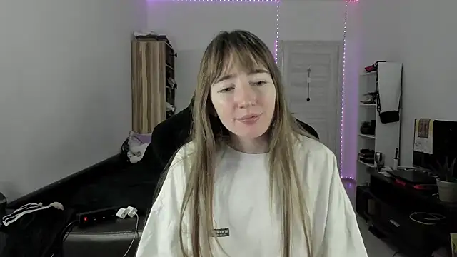 Snapshot of bekkawell chatting on September 2025 03:50:02 PM bekkawell online show from September 2025 03:50:02 PM