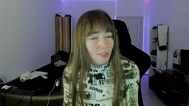 Snapshot of bekkawell chatting on October 2025 07:01:01 PM bekkawell online show from October 2025 07:01:01 PM