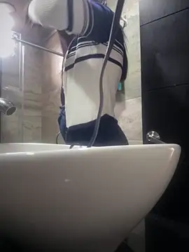 Mila LS online show from October 2025 01:18:01 PM