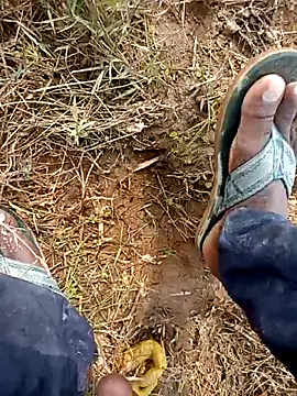 deshiwife26 online show from December 2025 05:03:02 AM