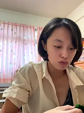 Snapshot of ladypaggy chatting on November 2025 05:57:01 AM ladypaggy online show from November 2025 05:57:01 AM