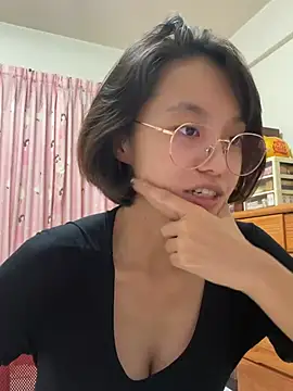 ladypaggy online show from April 2026 01:33:02 PM