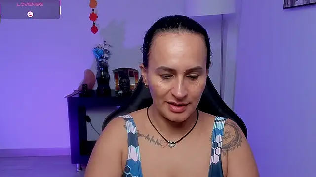 Snapshot of Sara_Charmy chatting on June 2026 11:05:01 AM Sara Charmy online show from June 2026 11:05:01 AM
