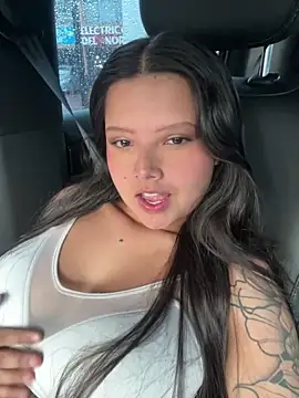 Snapshot of maya-winslow8 chatting on April 2026 06:46:02 PM maya-winslow8 online show from April 2026 06:46:02 PM