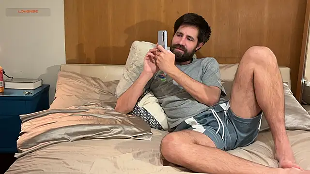 Snapshot of GunnarReed chatting on October 2025 10:38:01 PM GunnarReed online show from October 2025 10:38:01 PM