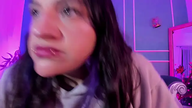 TaraTaylorr online show from February 2026 03:35:02 AM