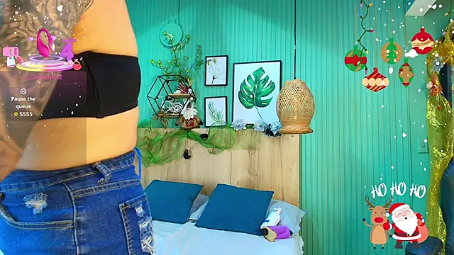 yessila parker online show from December 2025 04:48:01 PM