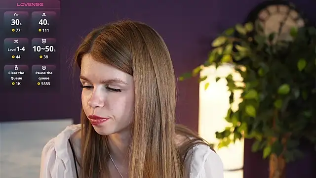 Snapshot of AmityDilley chatting on October 2025 07:44:01 AM AmityDilley online show from October 2025 07:44:01 AM